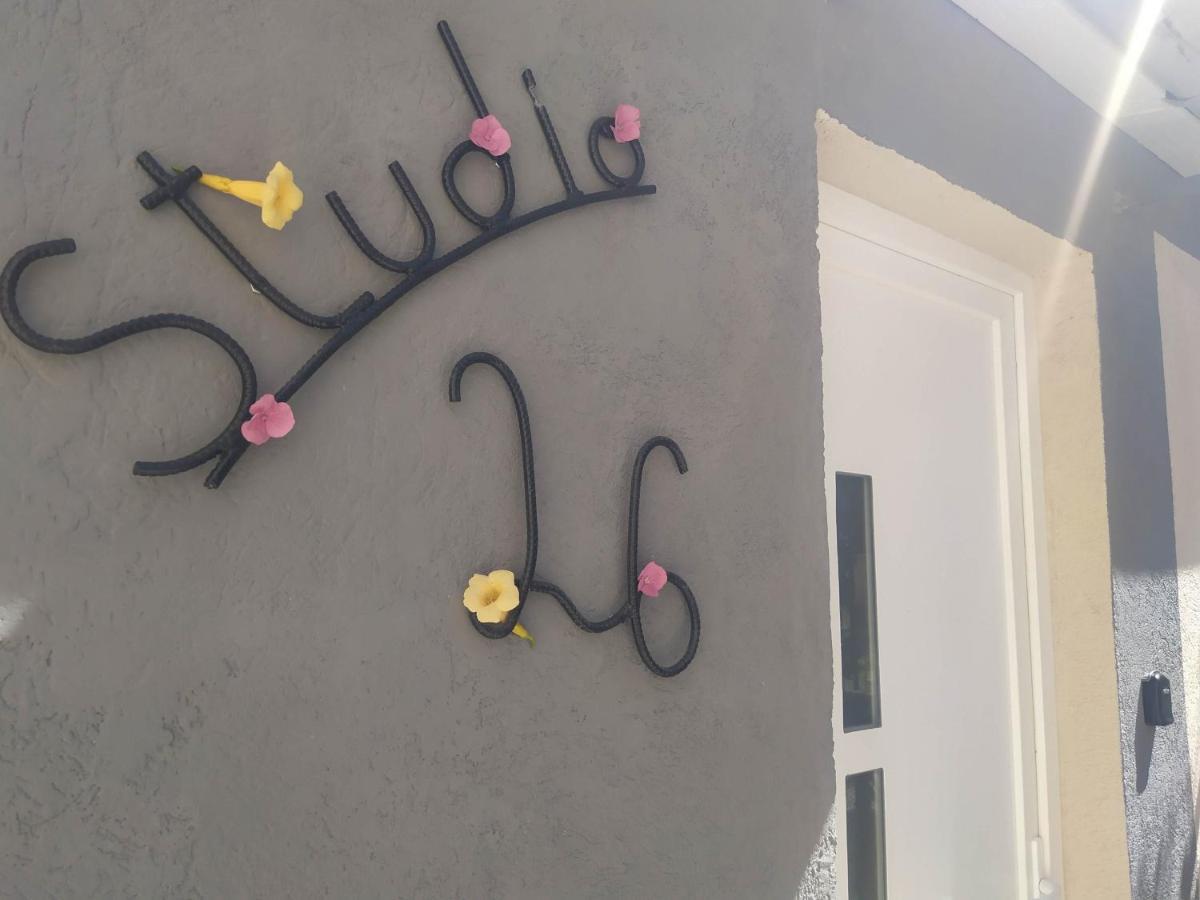 Studio 26 Vic-le-Comte Eksteriør bilde